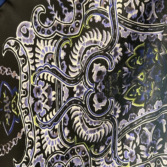 BCBG Silk top - - Picture 3 of 7